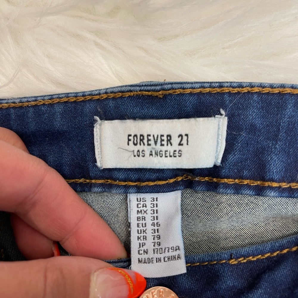 COPY - Forever 21 Jeans Los Angeles - Picture 2 of 3
